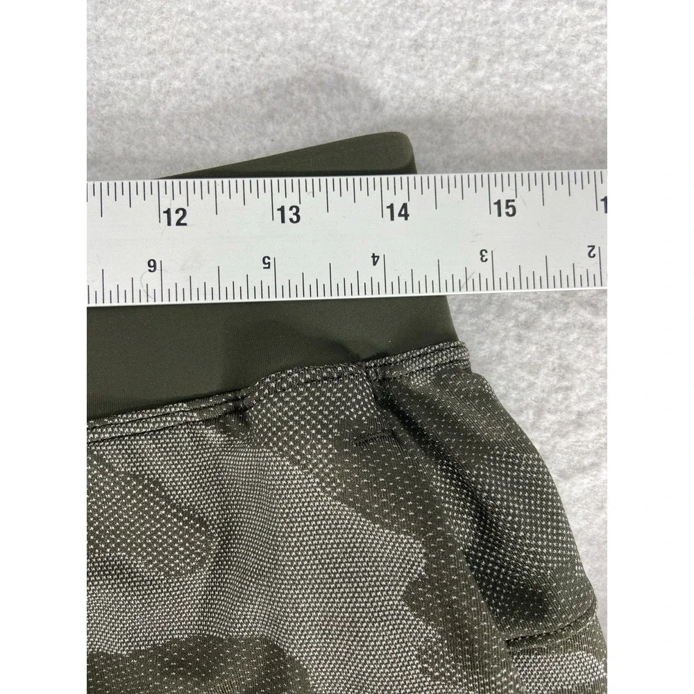 Lululemon Linerless Shorts Men's Medium Green 9
